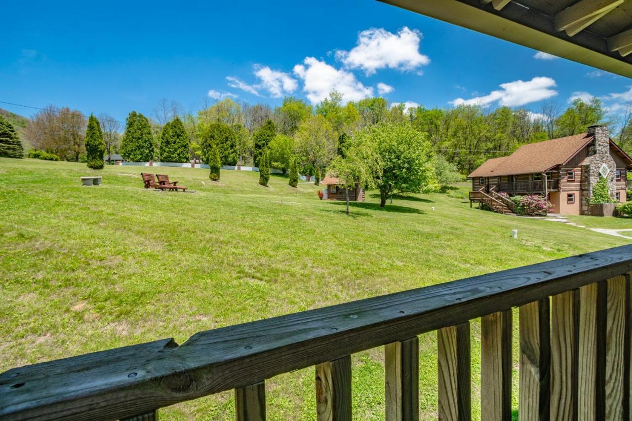 Swiss Mountain Village Blowing Rock Bagian luar foto